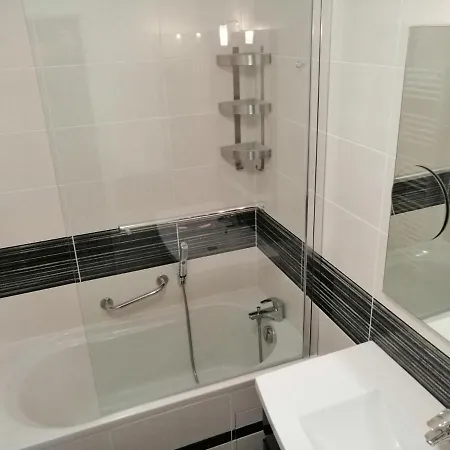 Beautiful Flat Near The * Port-en-Bessin-Huppain