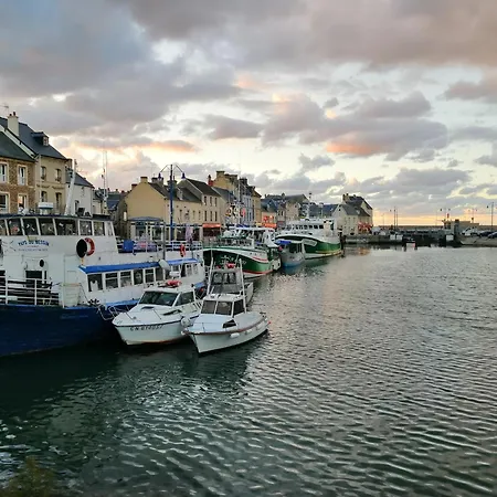 Beautiful Flat Near The Apartment Port-en-Bessin-Huppain