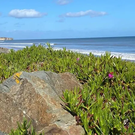 Beautiful Flat Near The Apartamento Port-en-Bessin-Huppain